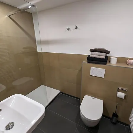 B5 Albmatte-fewo Sauna, Hallenbad Aussenbecken Massagen Nebenan Apartamento