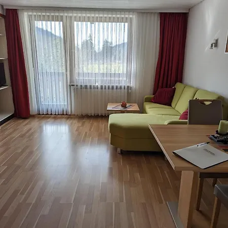 Apartamento B5 Albmatte-fewo Sauna, Hallenbad Aussenbecken Massagen Nebenan Menzenschwand-Hinterdorf