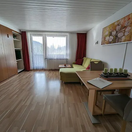 B5 Albmatte-fewo Sauna, Hallenbad Aussenbecken Massagen Nebenan Менценшванд
