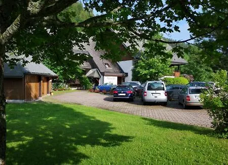 B5 Albmatte-fewo Sauna, Hallenbad Aussenbecken Massagen Nebenan Апартаменты Менценшванд